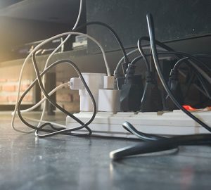 reduce electricity costs - Connected multiplug